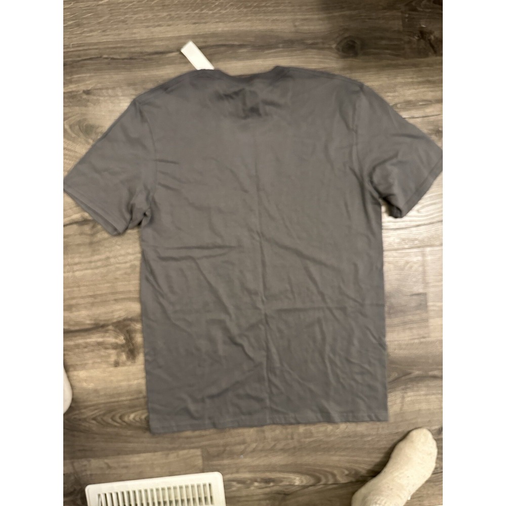 Star Wars Grogu Baby Yoda T-Shirt Men's Size Medium 38/40 Gray‎ NEW - Picture 4 of 4